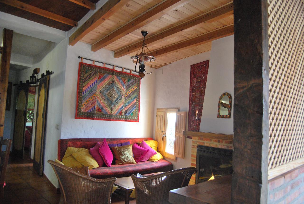 בית הארחה סהרה דה לה סיירה 	Casas Azahar-Alucema מראה חיצוני תמונה